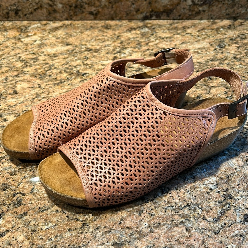 ericmichael dusty rose leather sandals with cork sole